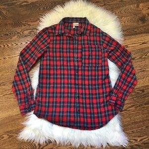 EUC Passport 100%cotton red plaid shirt M